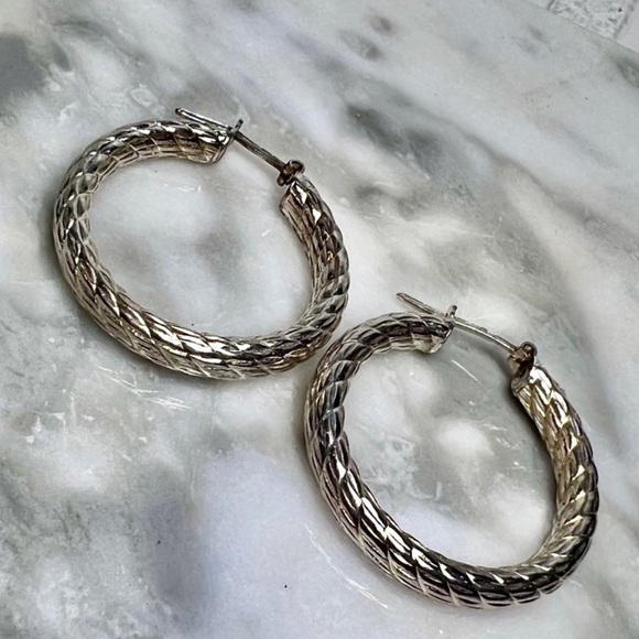Vintage Designer Hoop Earrings Solid 925 Sterling Silver Large Hoops Etched - Picture 9 of 12